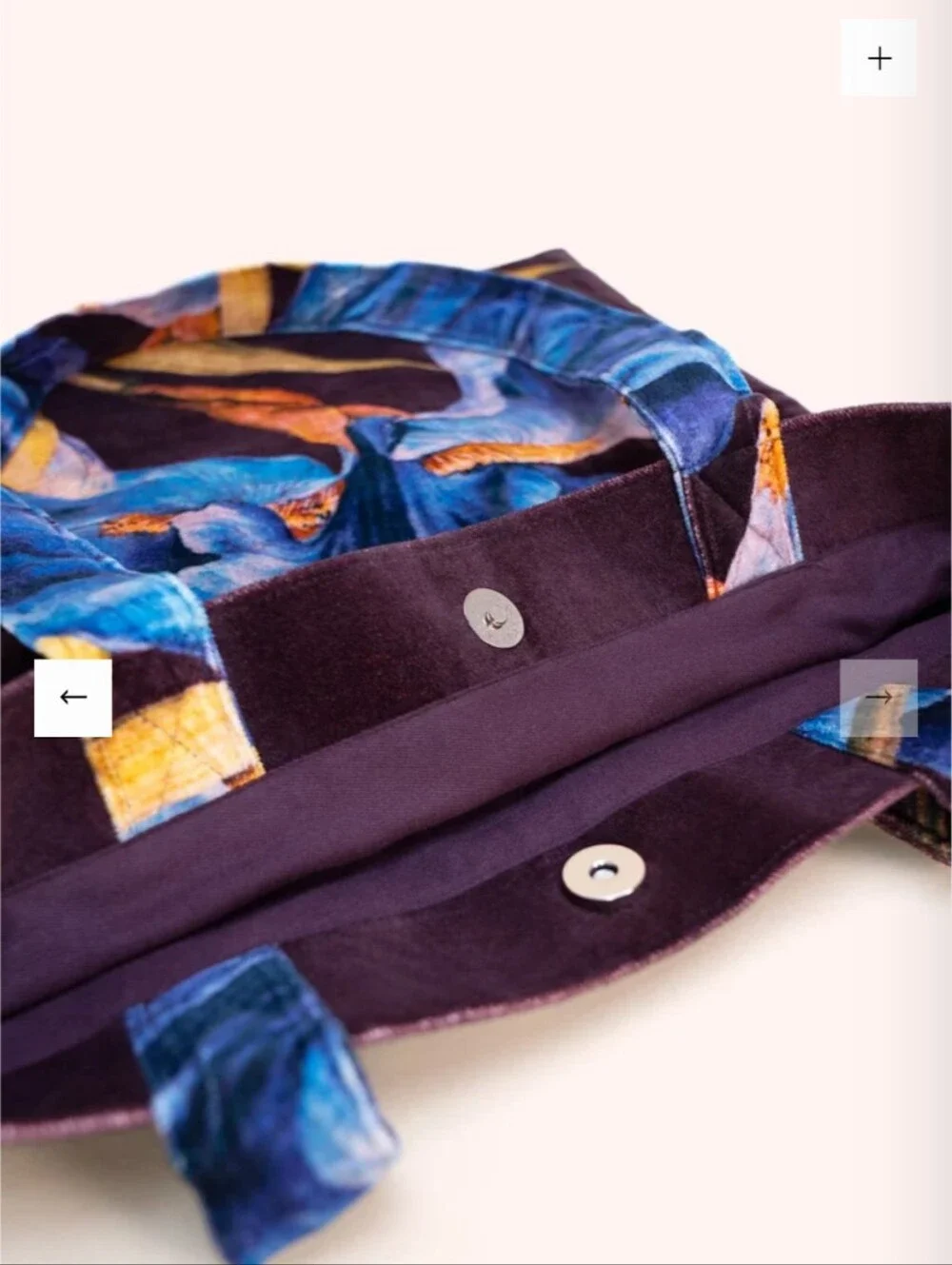 Powder Velvet Tote bag In Floral Blue Iris